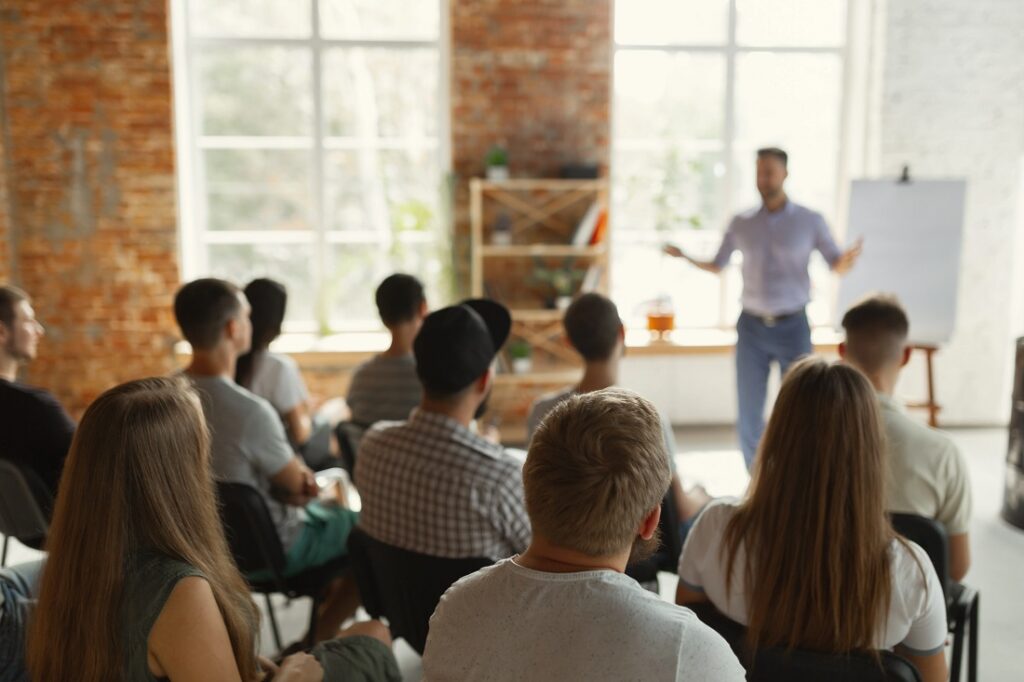 6 Organizing tips for a health awareness workshop in your community